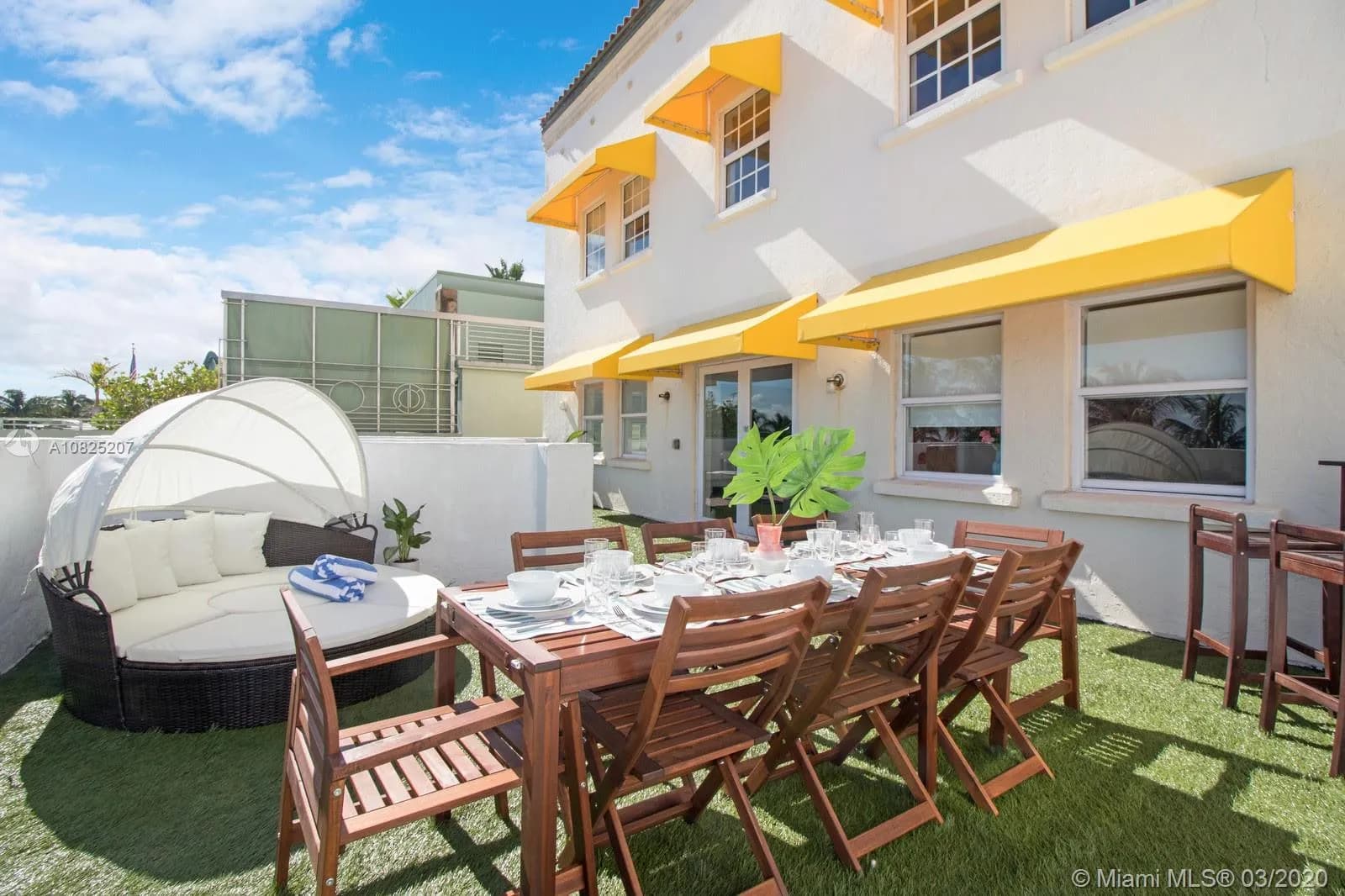 834 Ocean Dr # 402, Miami Beach FL 33139