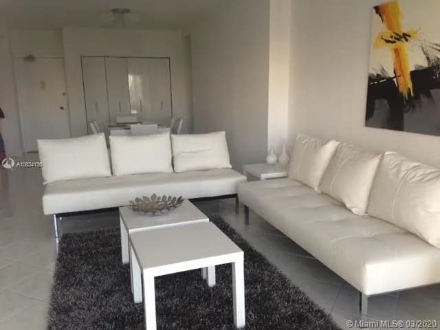 300 Bayview Dr # 703, Sunny Isles Beach FL 33160