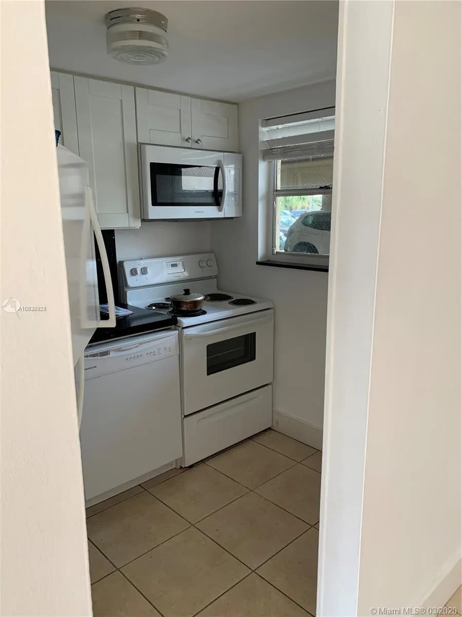 2 bedroom 2 bath for sale at 3522 NE 171st St # 103, North Miami Beach FL 33160