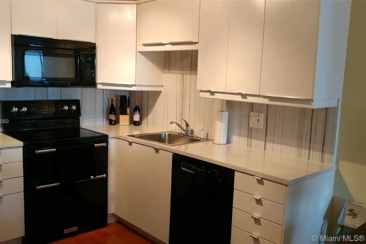 253 S Cypress Rd # 223, Pompano Beach FL 33060