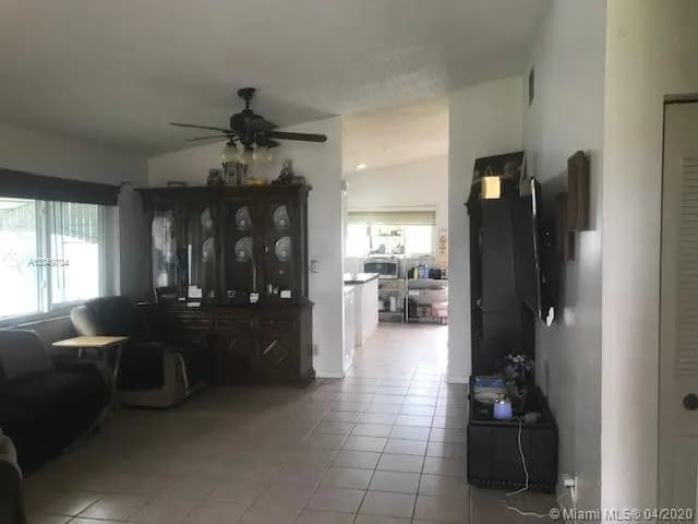 2623 Harding St, Hollywood FL 33020