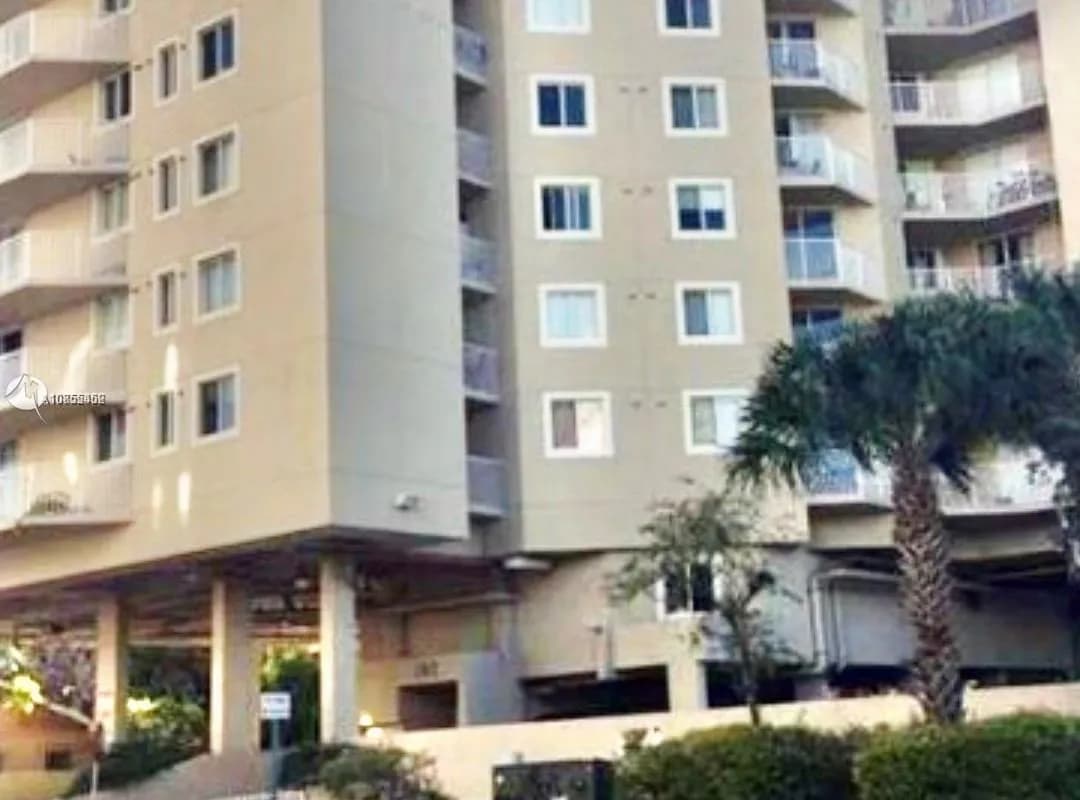 102 SW 6th Ave # 507, Miami FL 33130