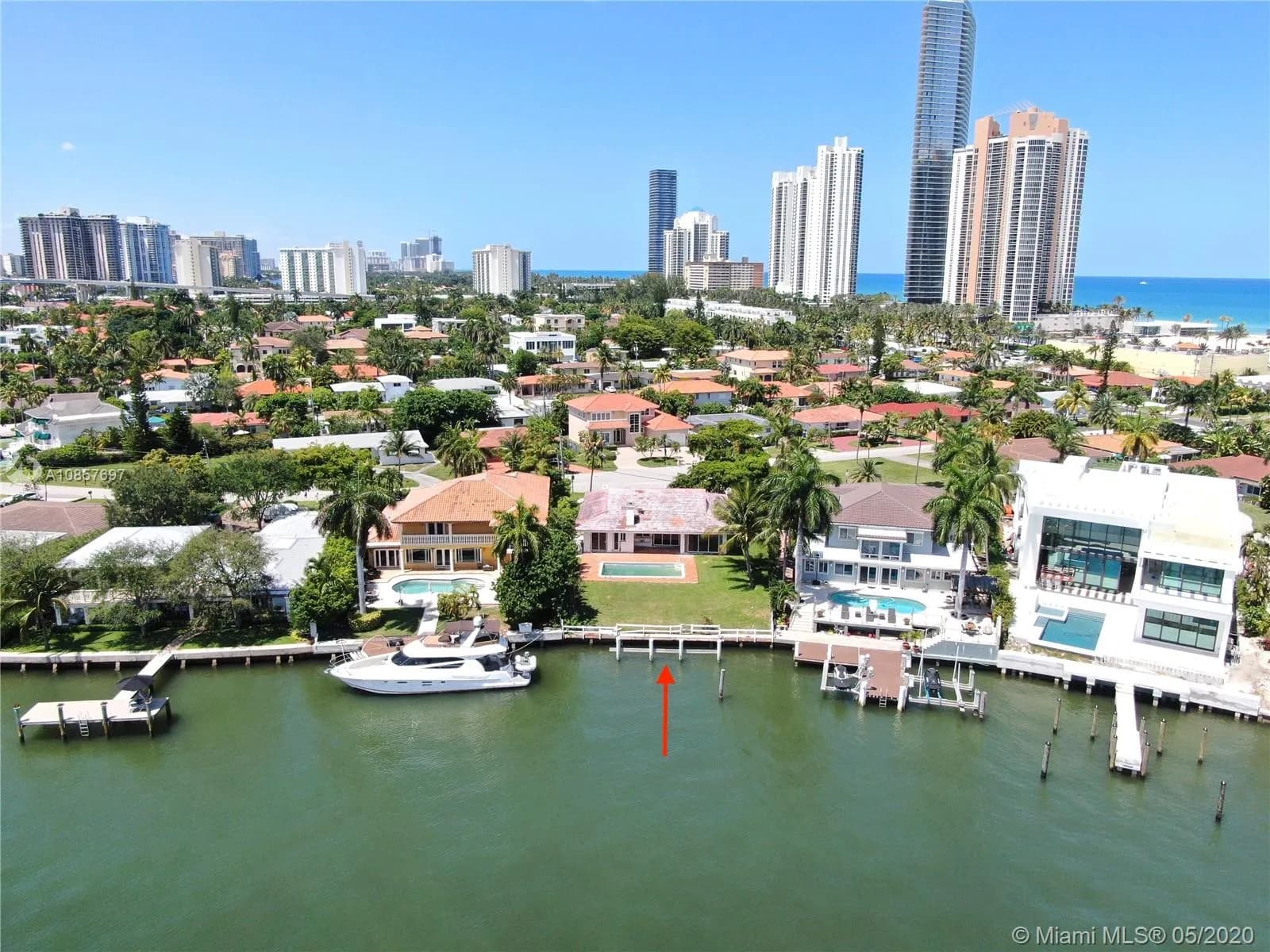 18550 N Bay Rd, Sunny Isles Beach FL 33160