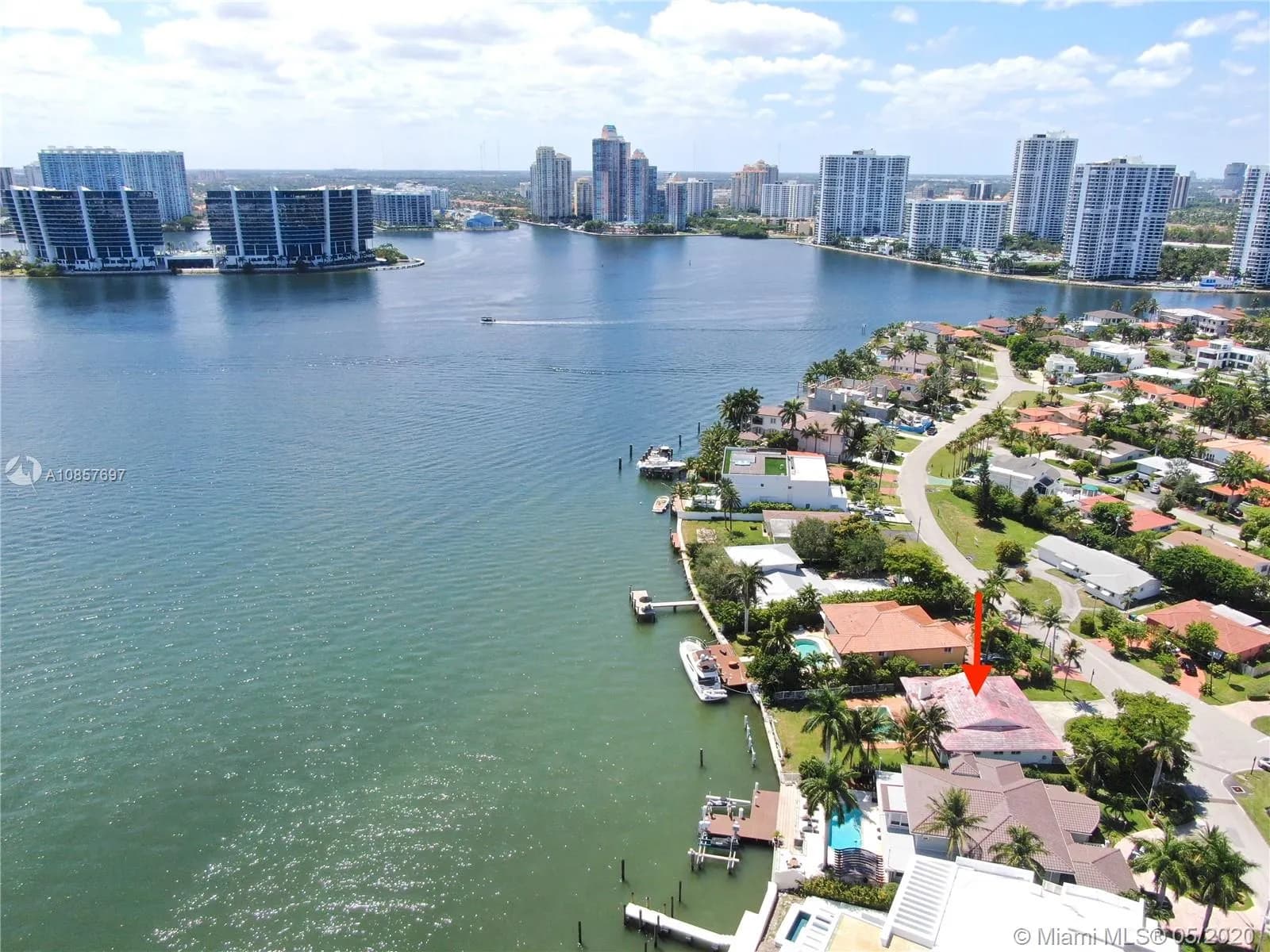 18550 N Bay Rd, Sunny Isles Beach FL 33160