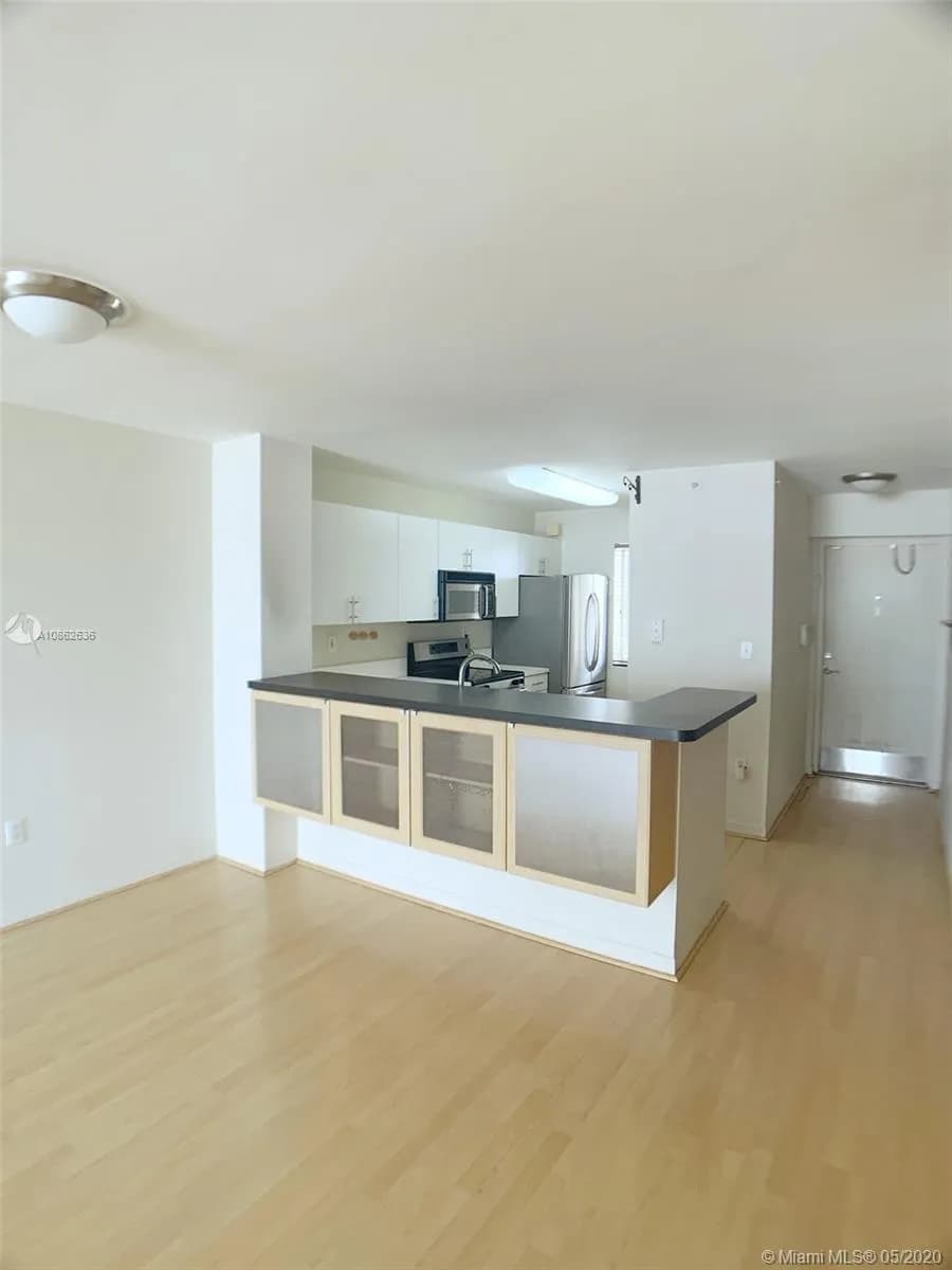 1401 Bay Rd # 503, Miami Beach FL 33139