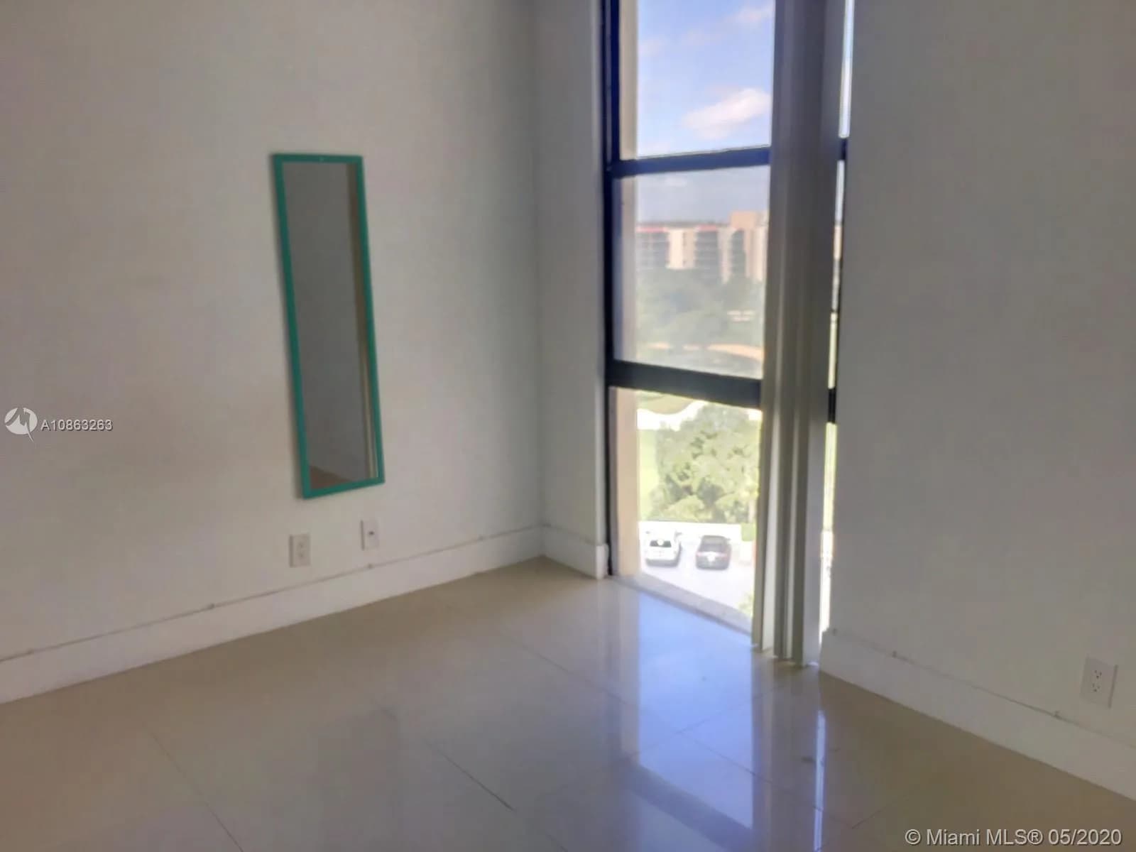 20301 W Country Club Dr # 922, Aventura FL 33180