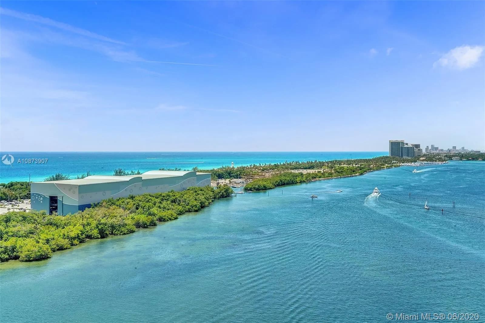 2 bedroom 2 bath for sale at 500 Bayview Dr # 1924, Sunny Isles Beach FL 33160