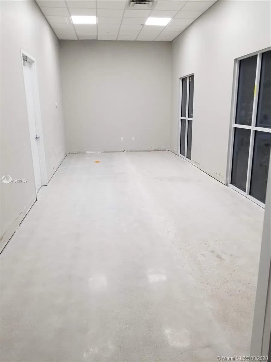 SW 12th st, Sunrise FL 33326