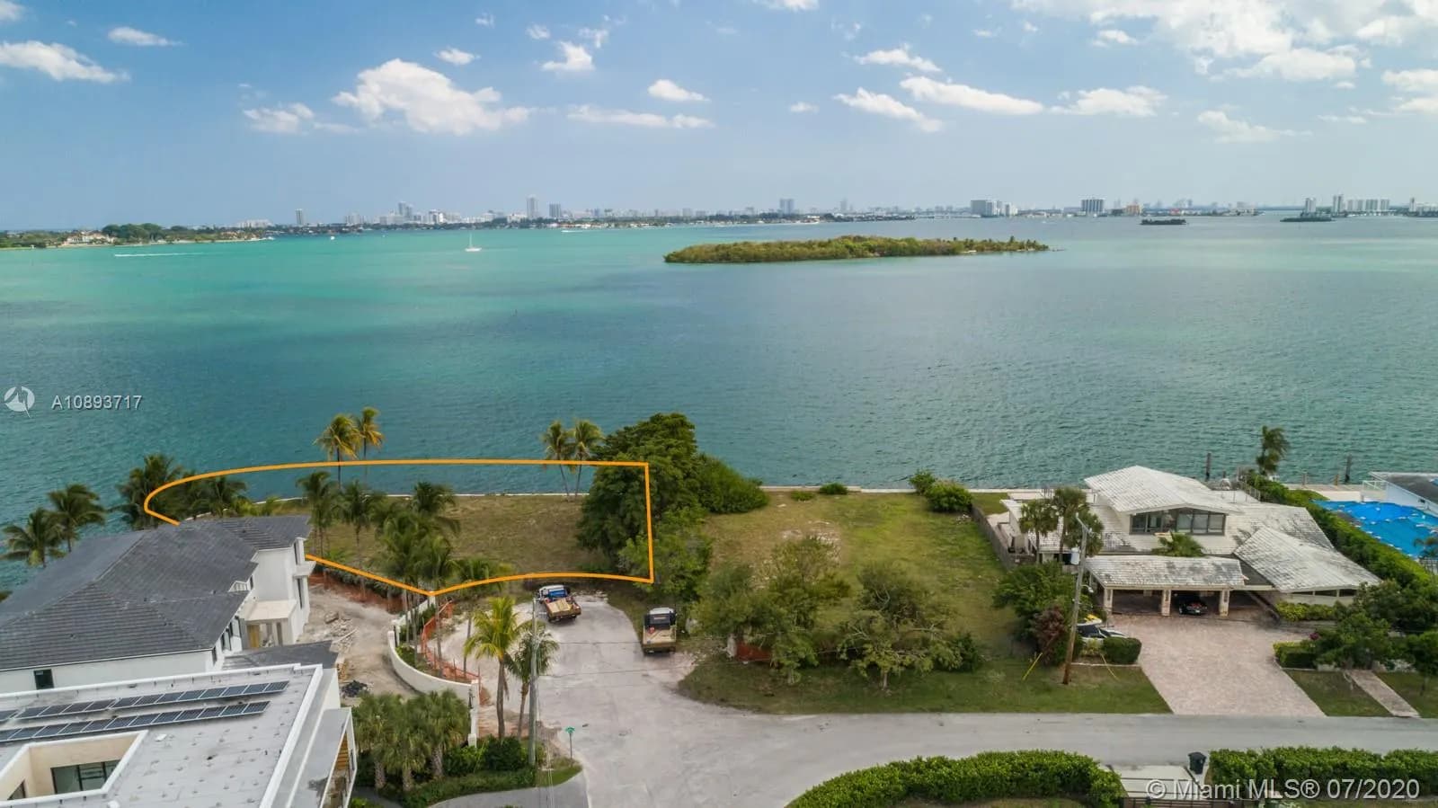 11400 N Bayshore Dr, North Miami FL 33181