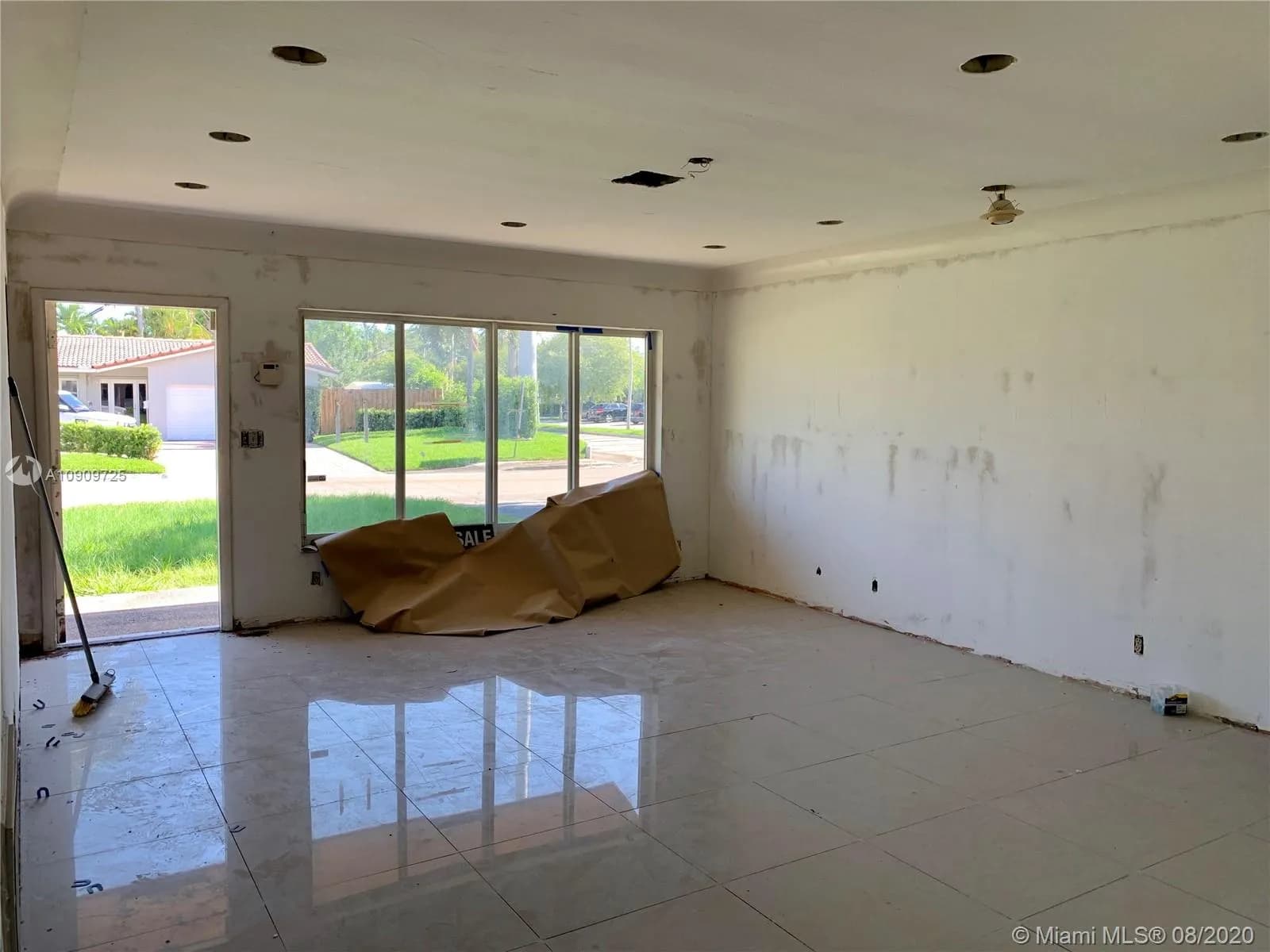 1801 NE 54th St, Fort Lauderdale FL 33308