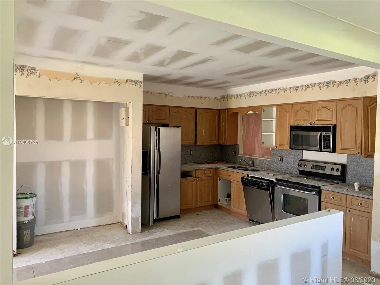 1801 NE 54th St, Fort Lauderdale FL 33308