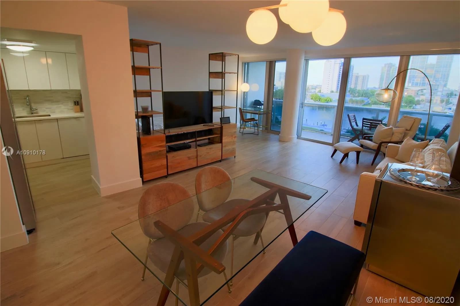 900 Bay Dr # 518, Miami Beach FL 33141