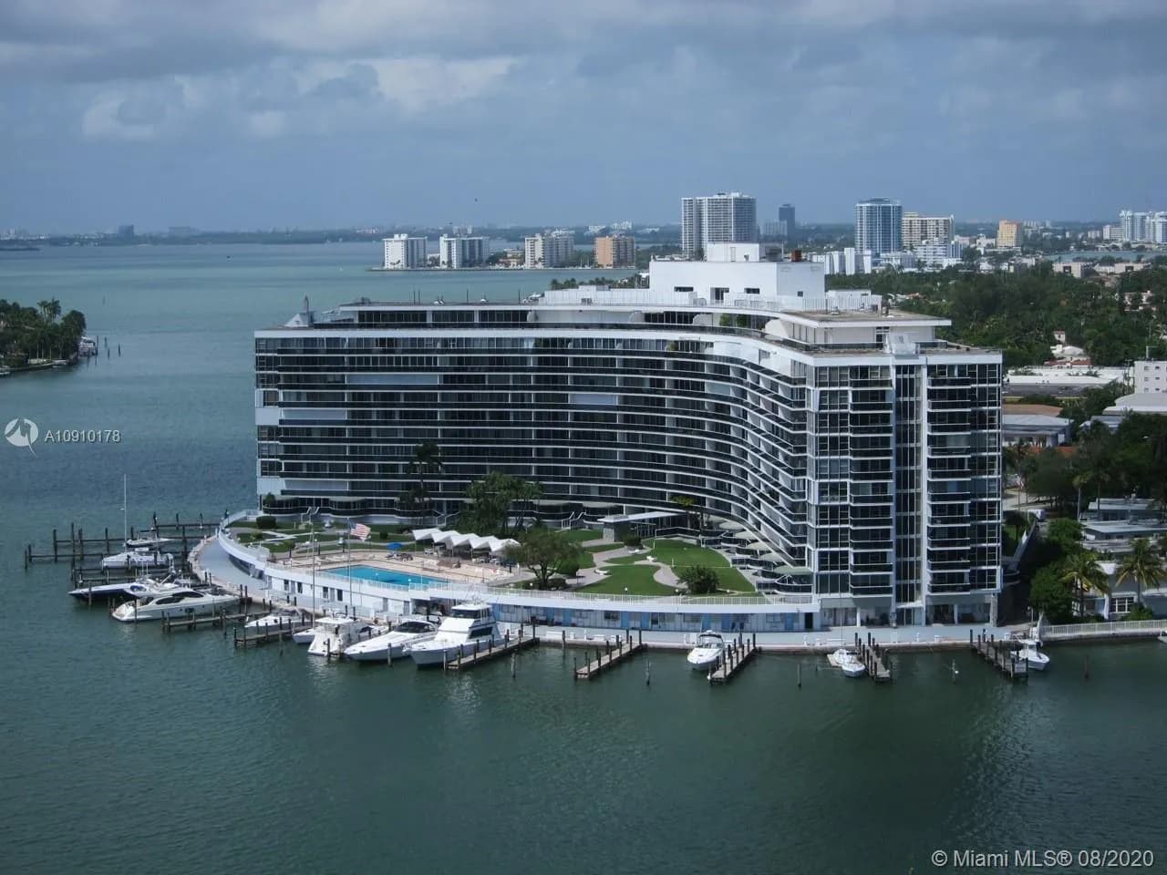 900 Bay Dr # 518, Miami Beach FL 33141