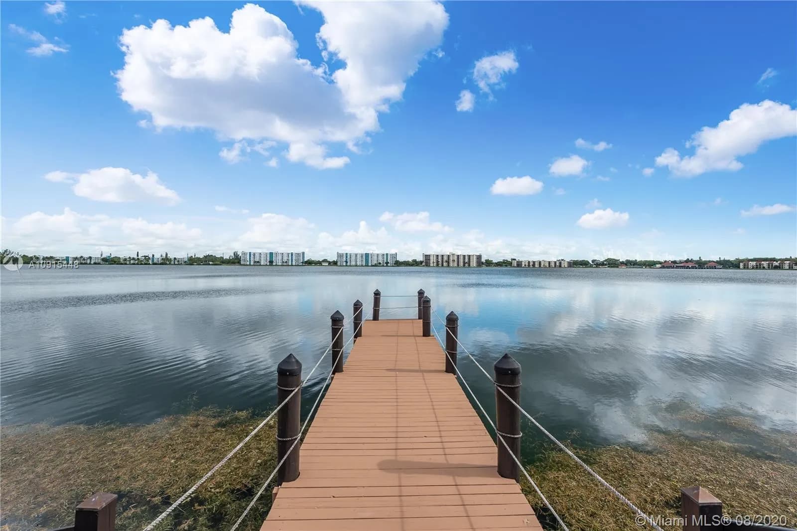 116 Lake Emerald Dr # 105, Oakland Park FL 33309