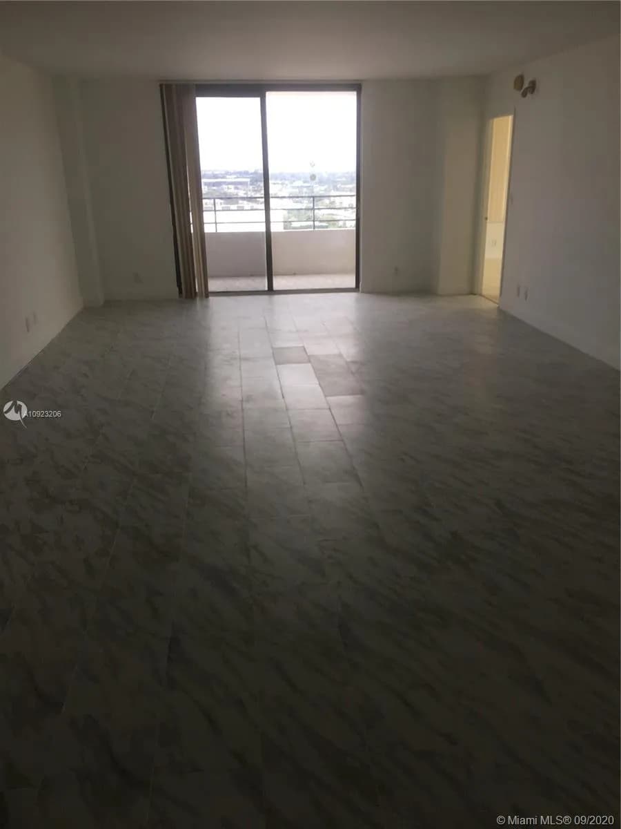 2500 Parkview Dr # 2312, Hallandale Beach FL 33009