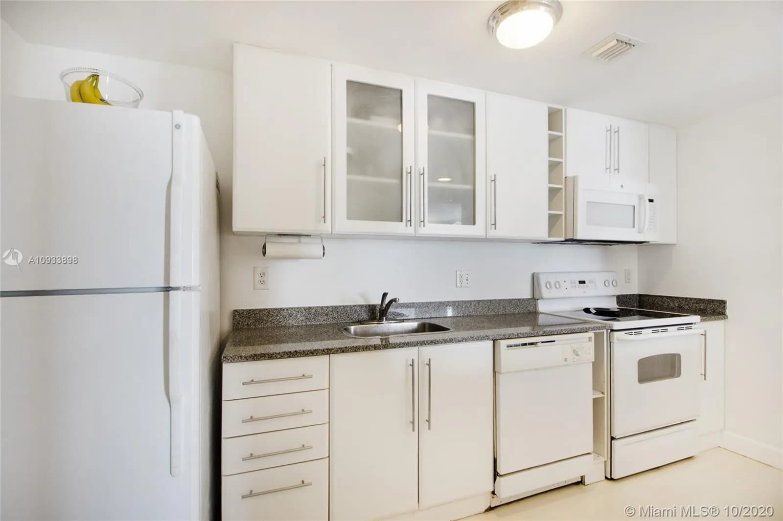 275 NE 18th St # 1207, Miami FL 33132