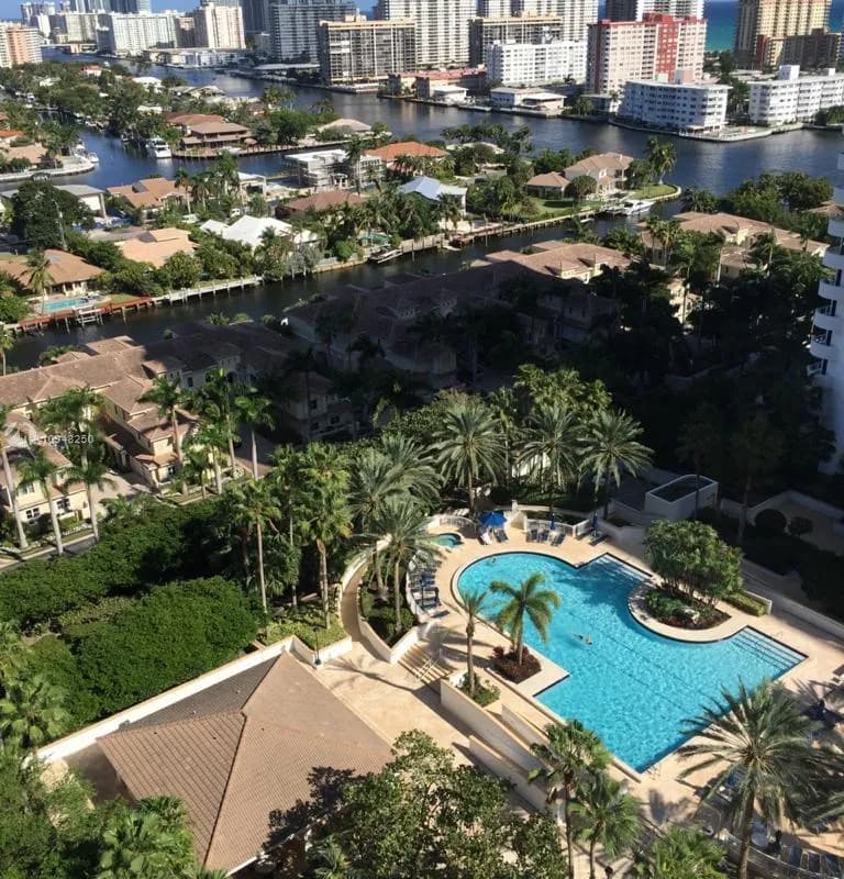 21205 Yacht Club Dr # 2005, Aventura FL 33180