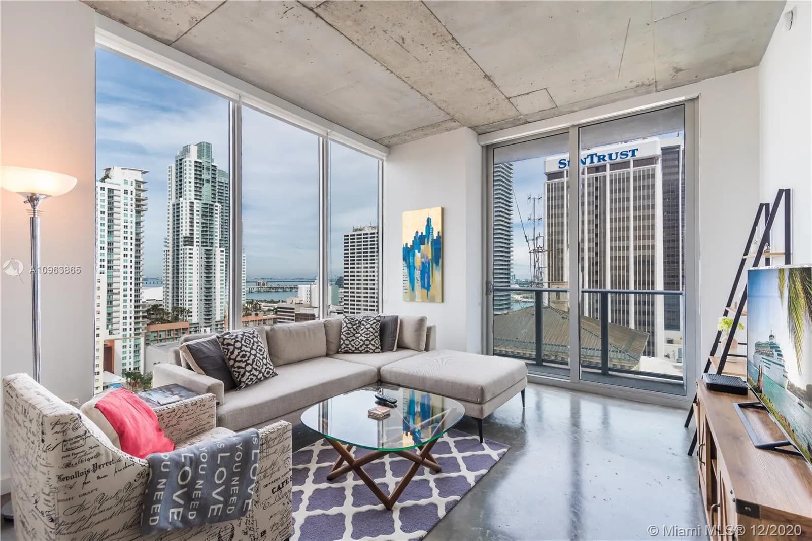 151 SE 1st St # 2002, Miami FL 33131