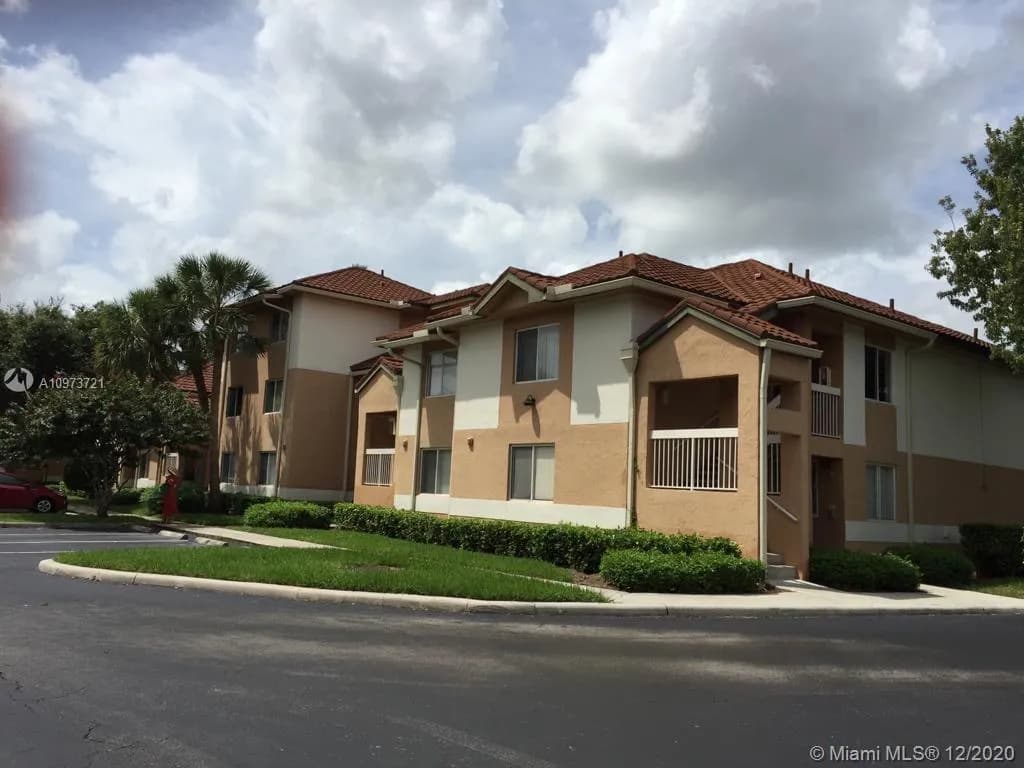 735 NW 92nd Ave # 735, Plantation FL 33324