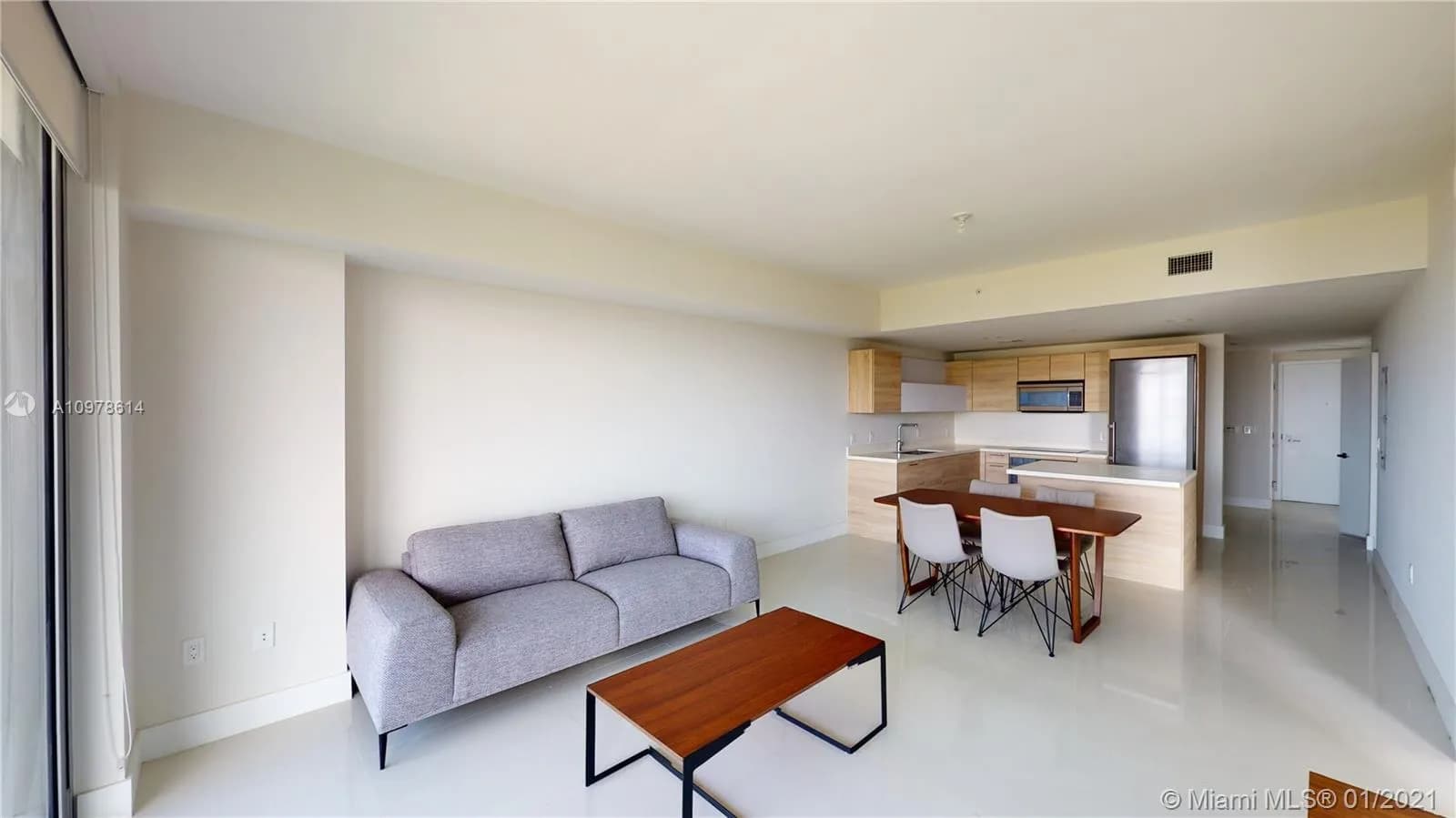 16385 Biscayne Blvd # 2104, North Miami Beach FL 33160