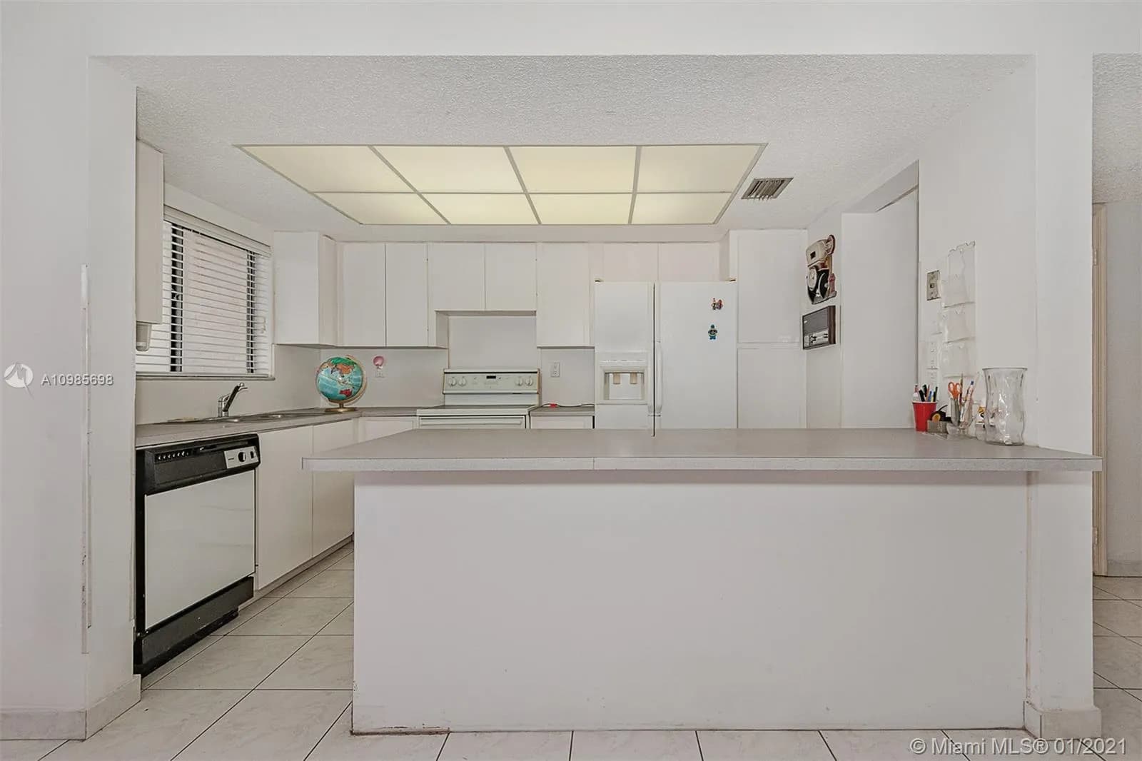 16449 NE 26th Ave, North Miami Beach FL 33160