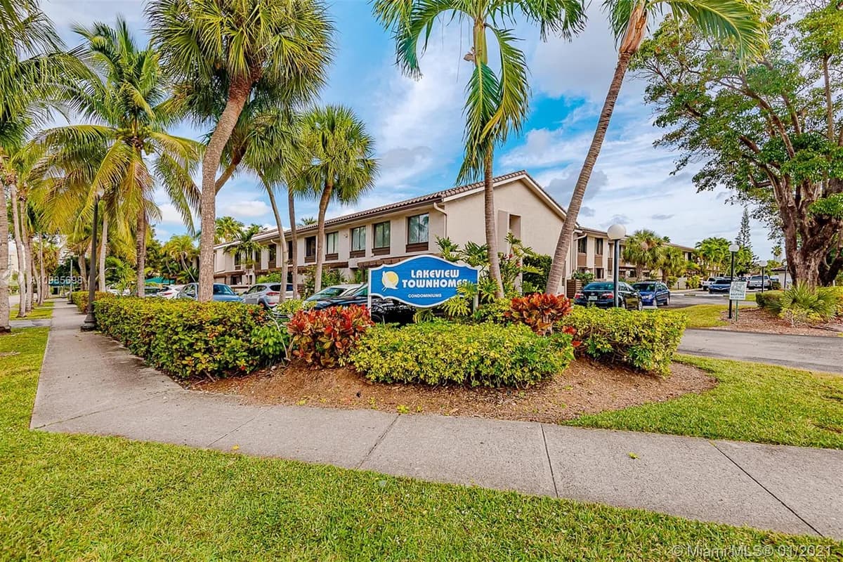 16449 NE 26th Ave, North Miami Beach FL 33160