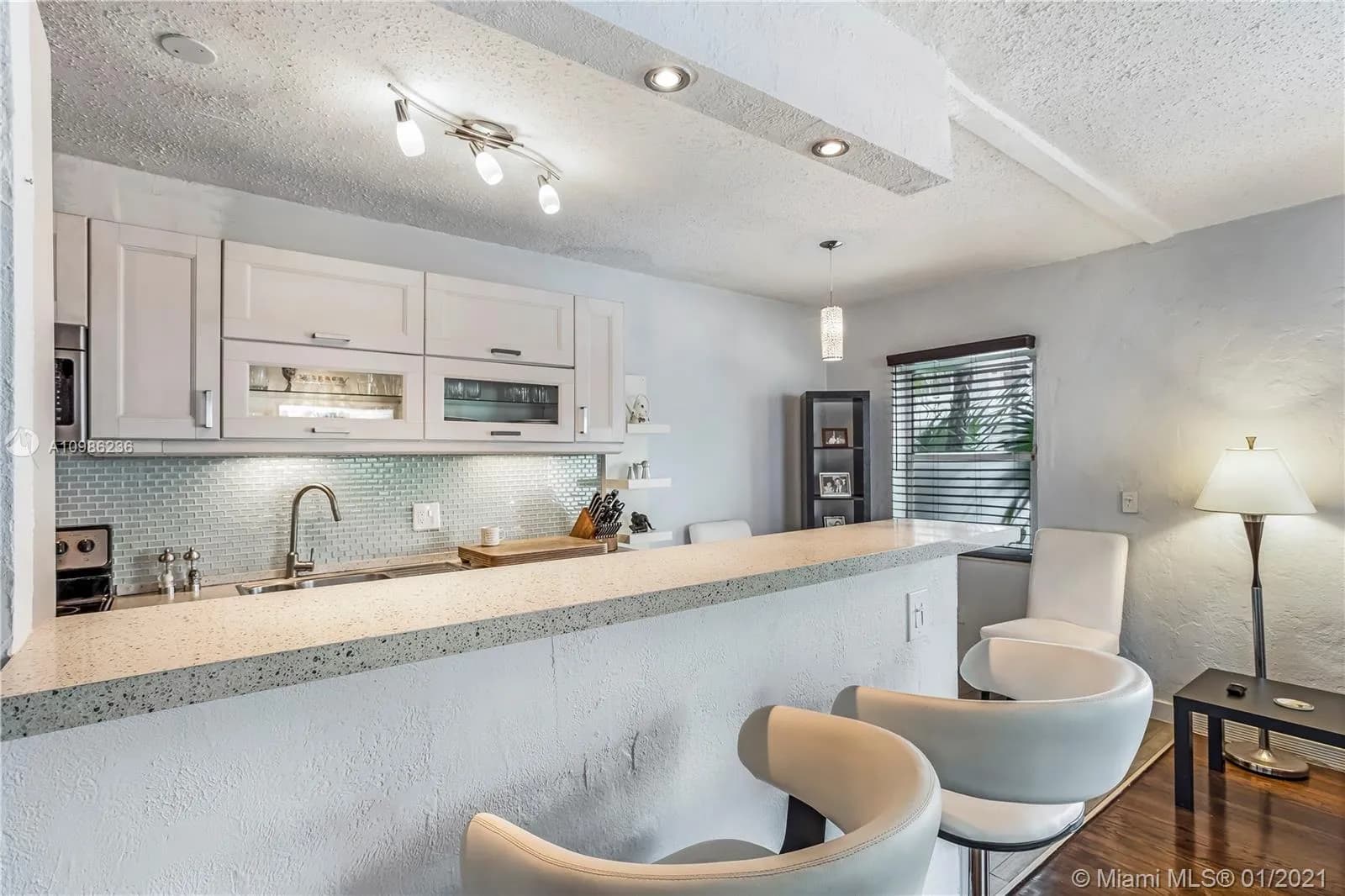 1001 7th St # 104, Miami Beach FL 33139