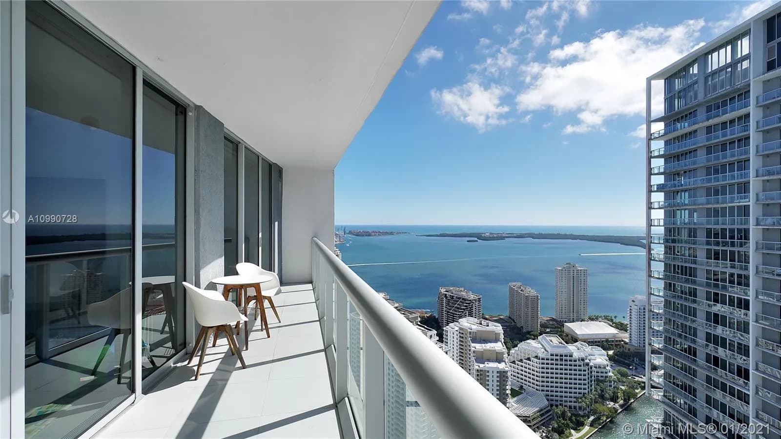 475 Brickell Ave # 5109, Miami FL 33131