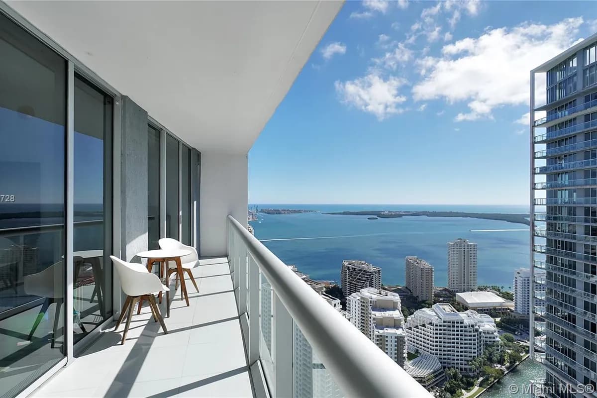 475 Brickell Ave # 5109, Miami FL 33131