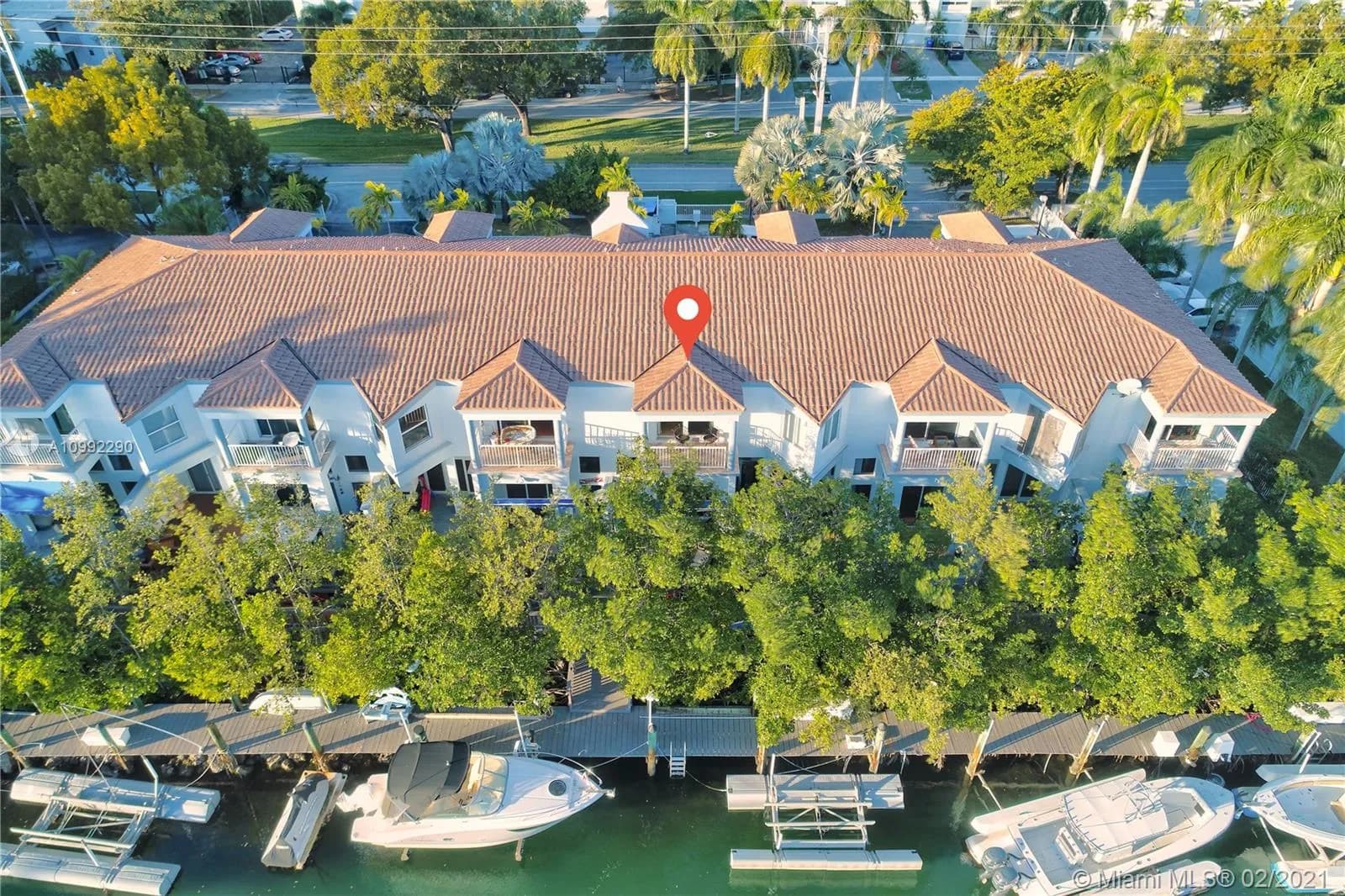 2410 NE 135th St # 2410, North Miami FL 33181