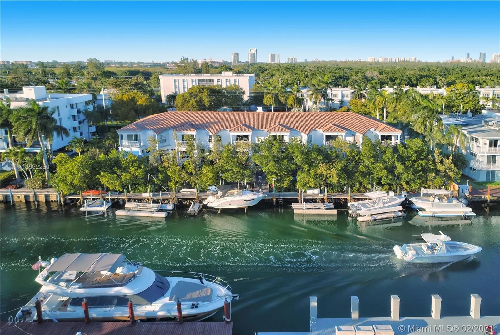 2410 NE 135th St # 2410, North Miami FL 33181