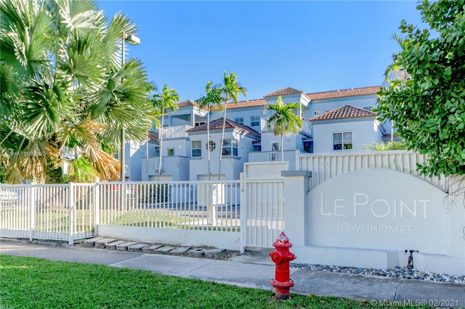 2410 NE 135th St # 2410, North Miami FL 33181