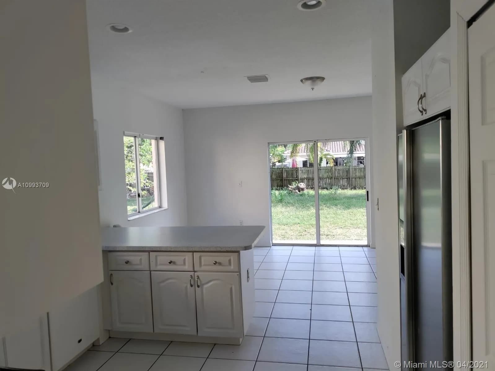 833 SW 6th St, Florida City FL 33034