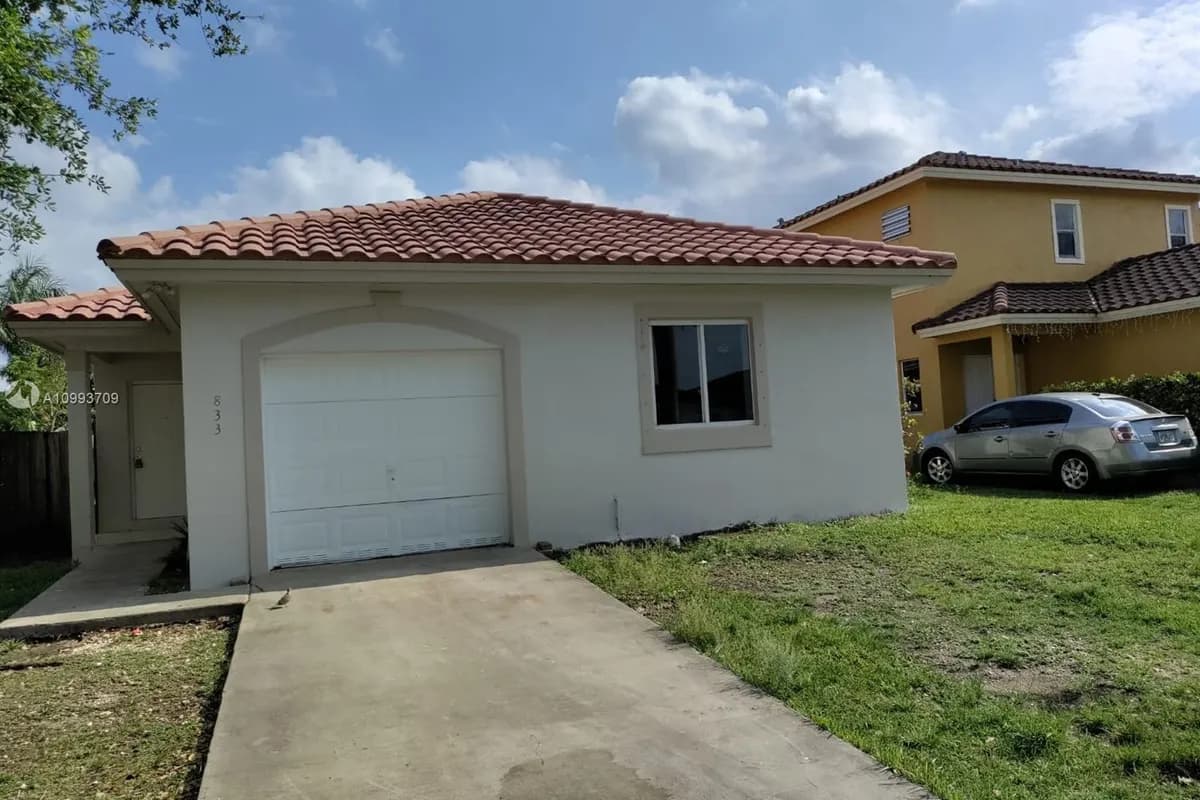 833 SW 6th St, Florida City FL 33034