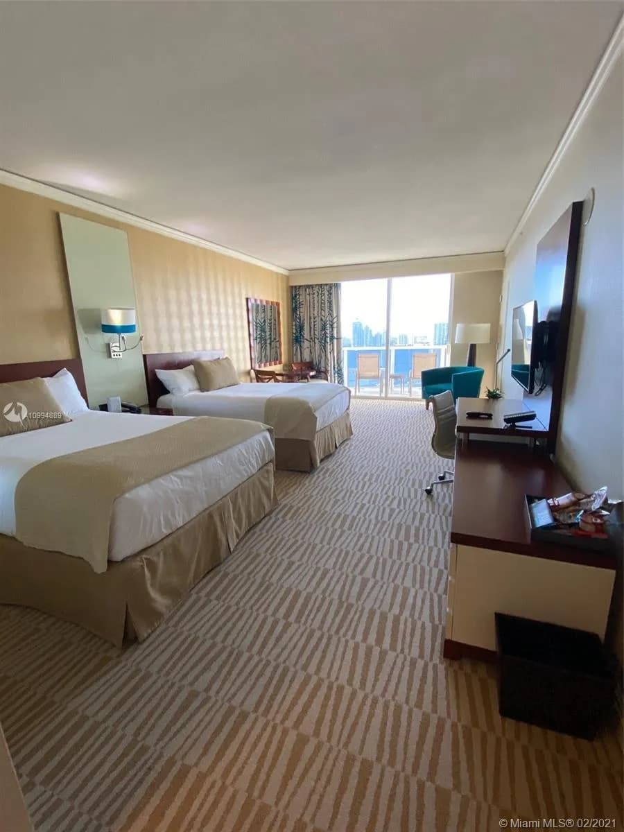 18001 Collins Ave # 1701, Sunny Isles Beach FL 33160