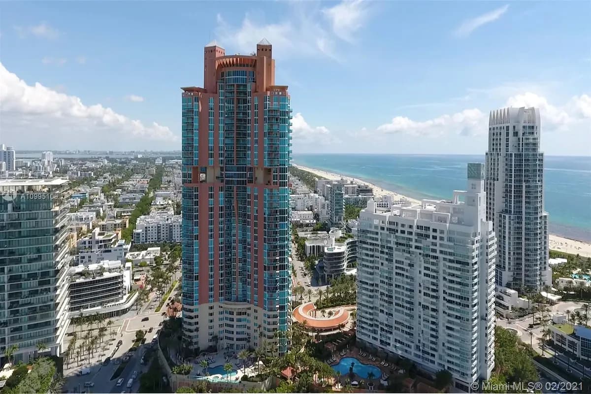300 S Pointe Dr # 2201, Miami Beach FL 33139