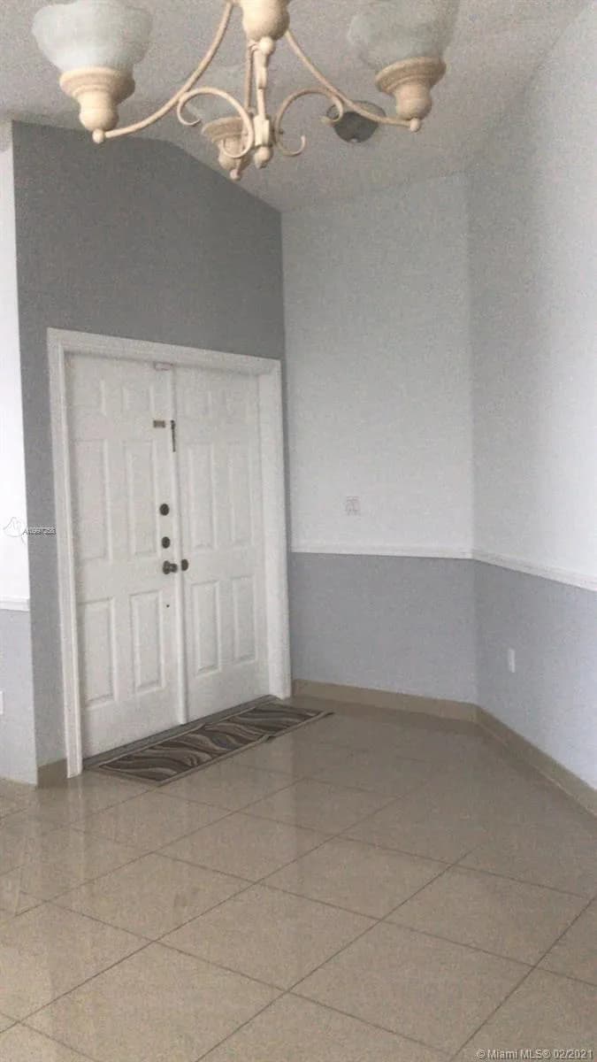 7789 W 34th Ln, Hialeah FL 33018