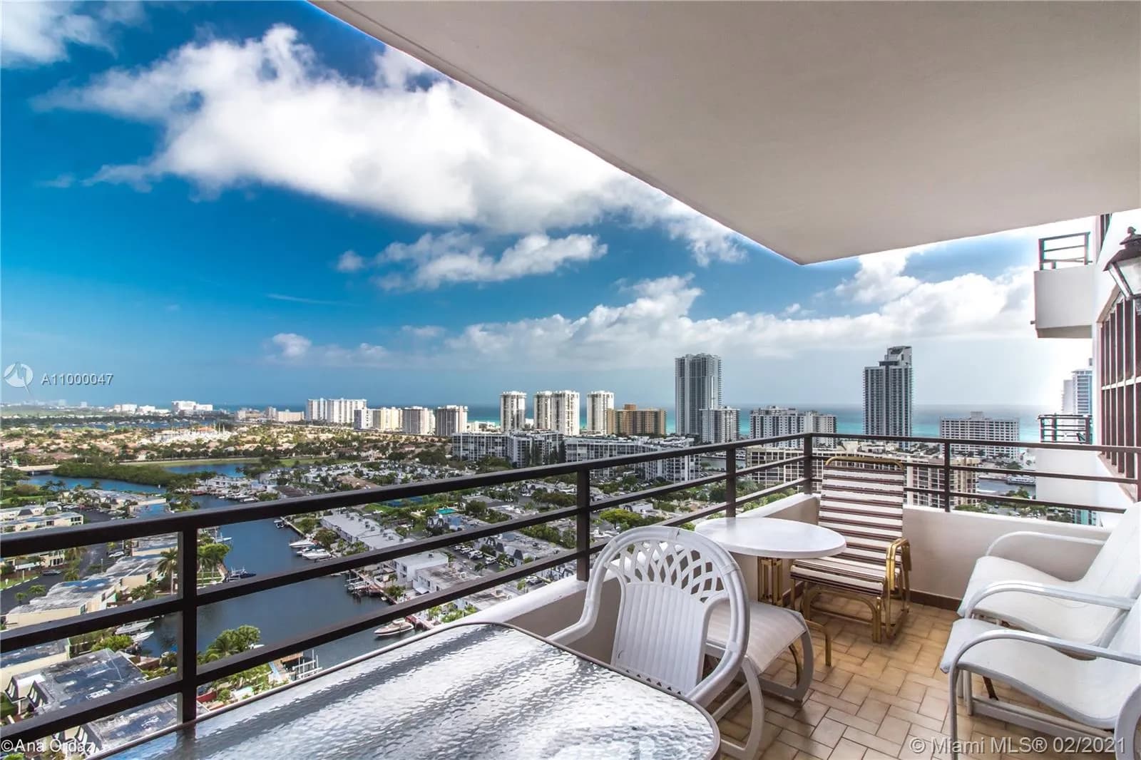 2500 Parkview Dr # 2407, Hallandale Beach FL 33009