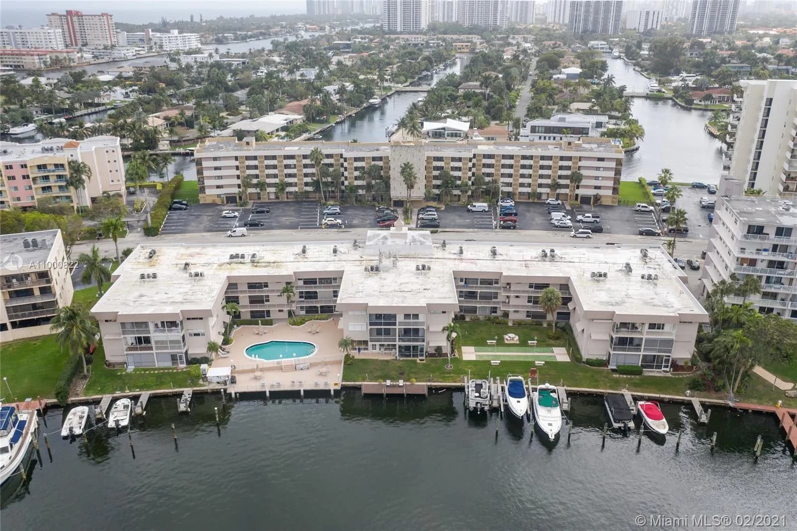 300 Golden Isles Dr # 109, Hallandale Beach FL 33009