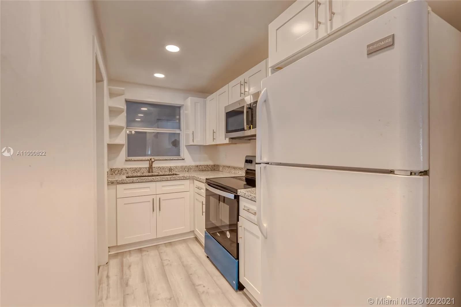 300 Golden Isles Dr # 109, Hallandale Beach FL 33009