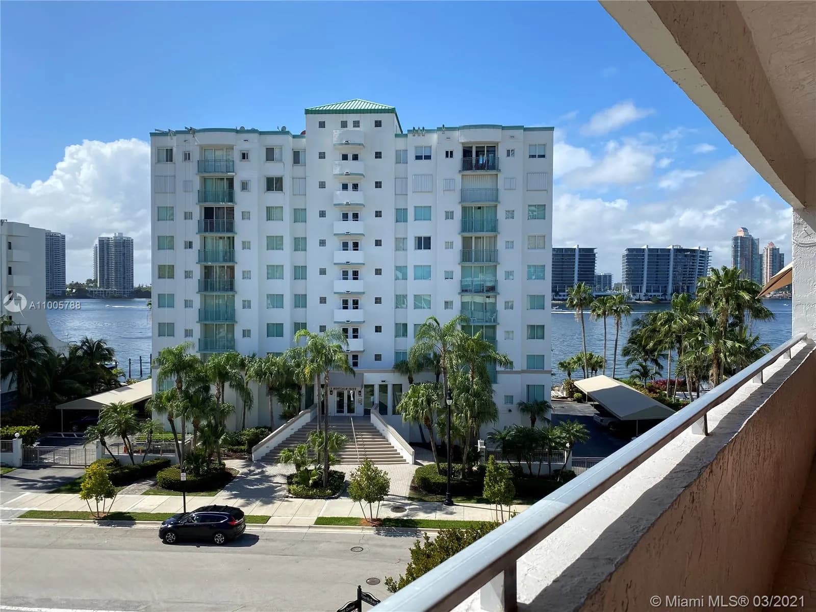 18001 N Bay Rd # 505, Sunny Isles Beach FL 33160