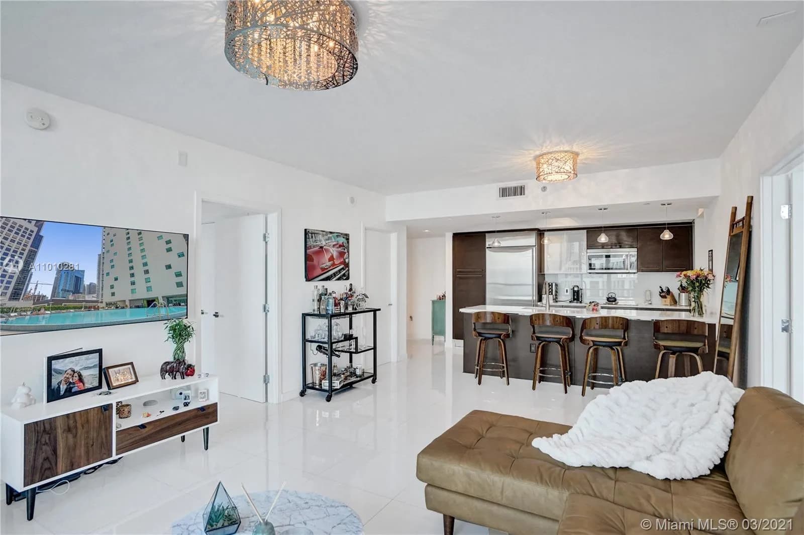 55 SE 6th St # 2405, Miami FL 33131