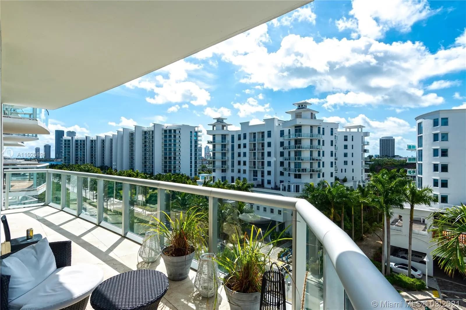 3131 NE 188th St # 707, Aventura FL 33180