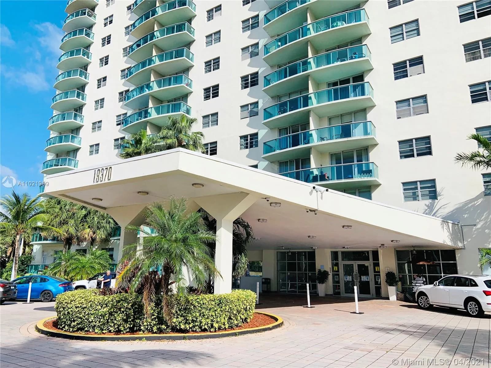 19370 Collins Ave # 322, Sunny Isles Beach FL 33160