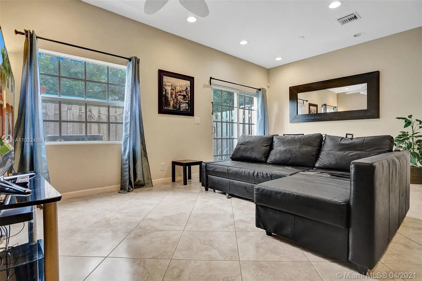 2307 Washington St # 5, Hollywood FL 33020