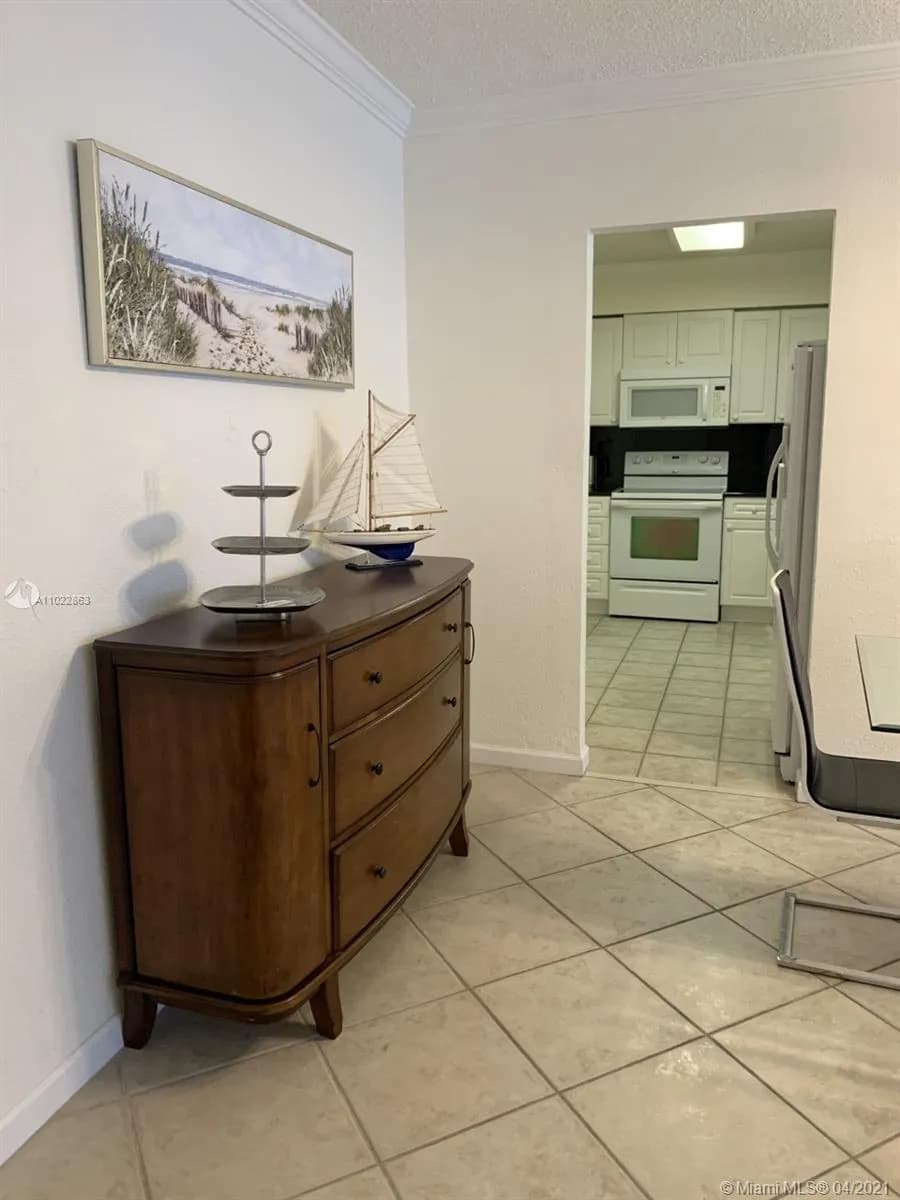 2501 S Ocean Dr # 328, Hollywood FL 33019