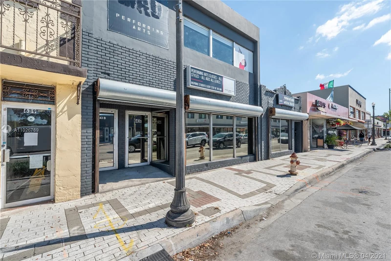 645 NE 125th St, North Miami FL 33161