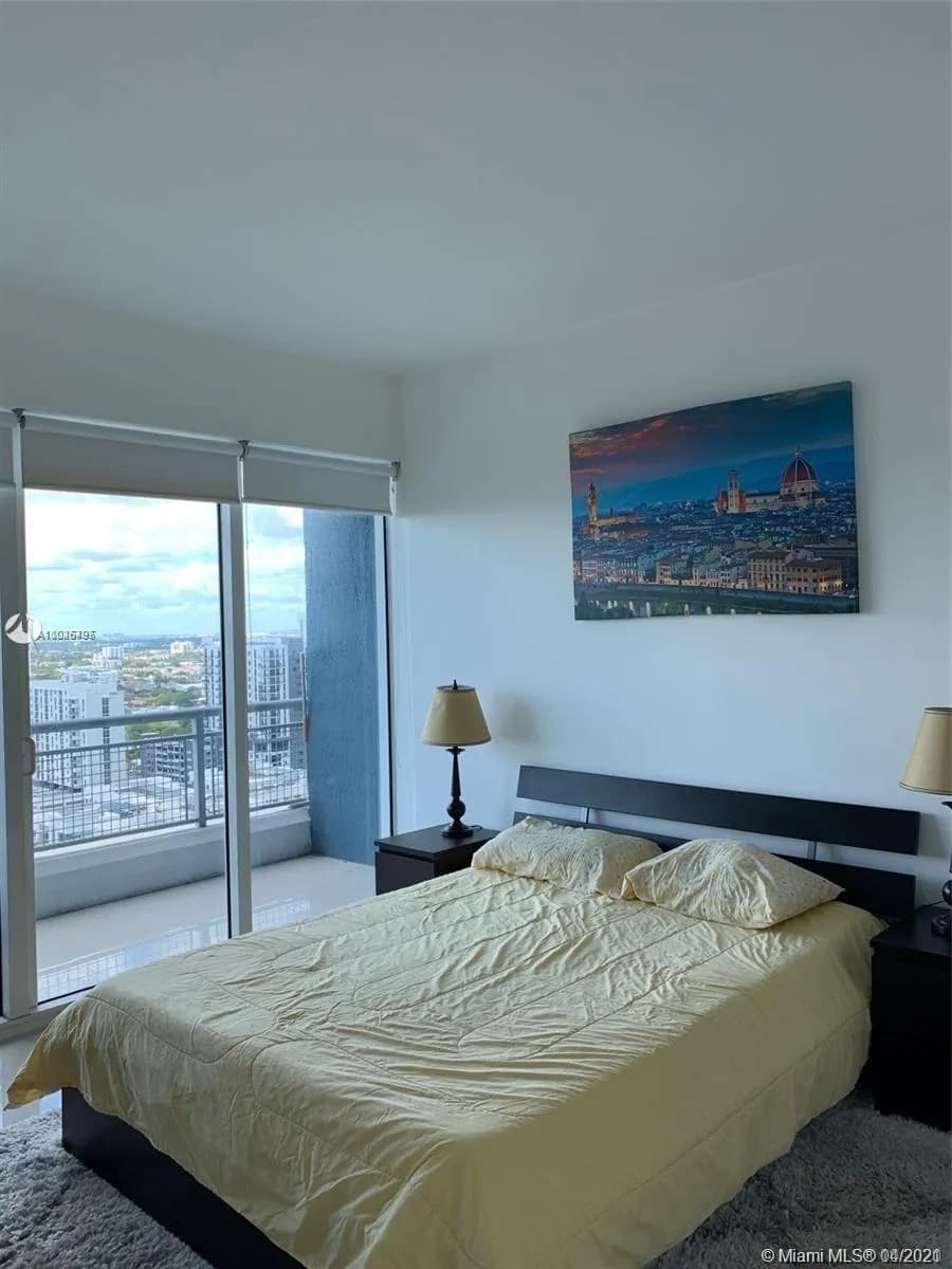 60 SW 13th St # 2001, Miami FL 33130