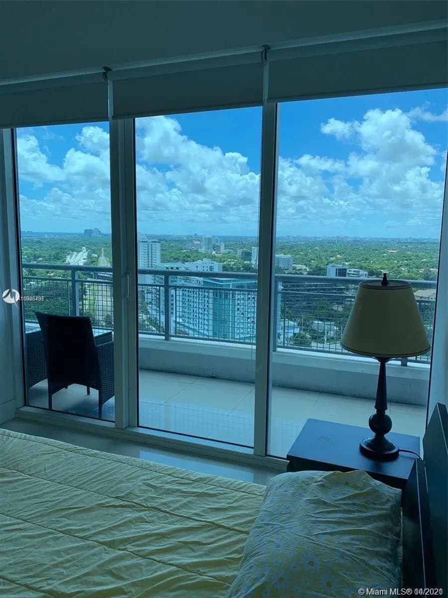 60 SW 13th St # 2001, Miami FL 33130