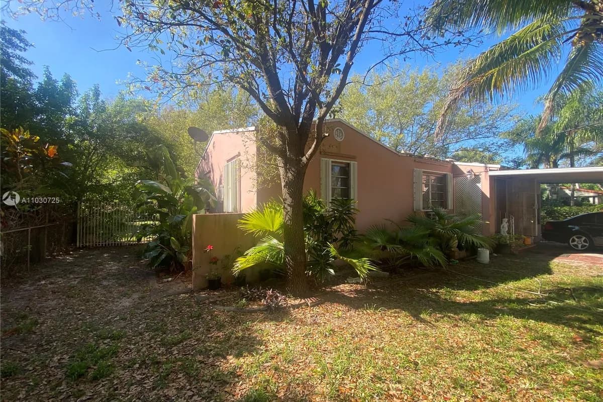 1040 NE 123rd St, North Miami FL 33161